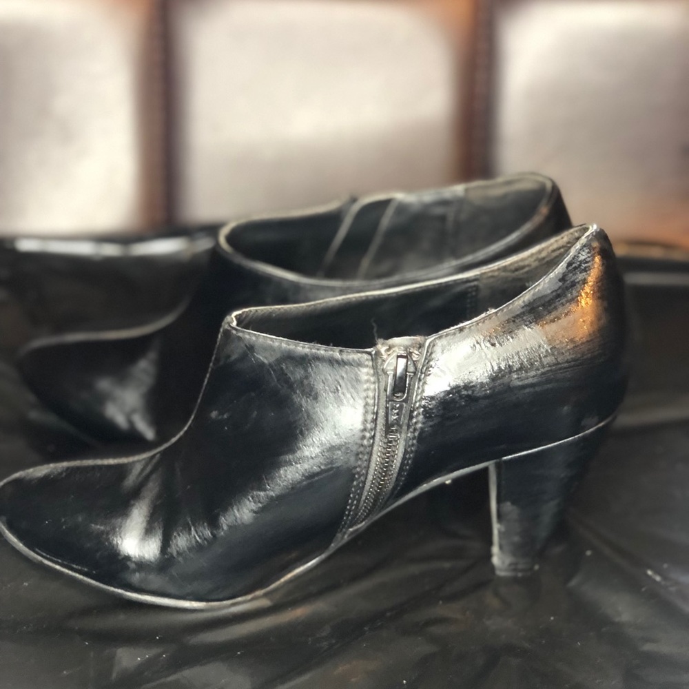 Black Aldo heels